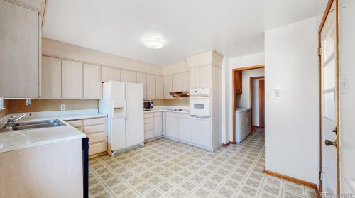 6555 3rd Ave, Denver CO  80226-1723 exterior