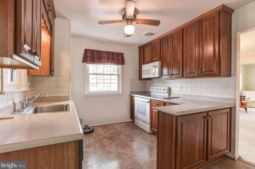 13111 Fernedge Rd, Silver Spring MD 20906-5302 exterior