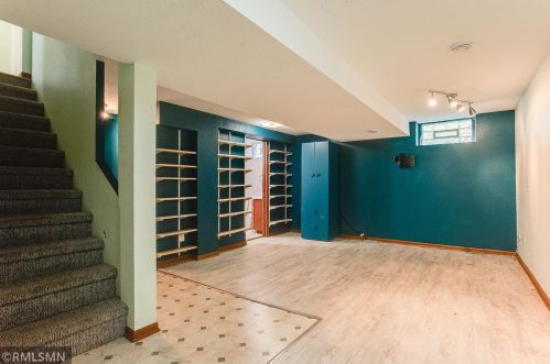 1655 Fernwood St, Saint Paul MN  55108-2220 exterior