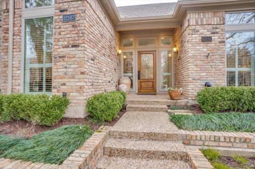 12147 Elysian Ct, Dallas, TX 75230-2221