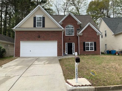 1257 Pounds Ln, Clarkston, GA 30021-2830