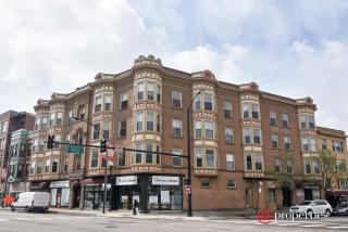 907 School St, Chicago, IL 60657-2268