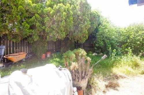 11230 Reliance Dr, Riverside CA  92505-3445 exterior