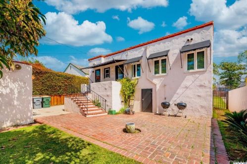 1151 Cedar St, Glendale CA  91207-1728 exterior