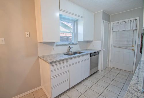 5960 Richard Dr, Fort Worth TX  76148-2727 exterior