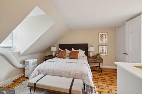 510 11 St, Philadelphia PA 19123-3723 exterior