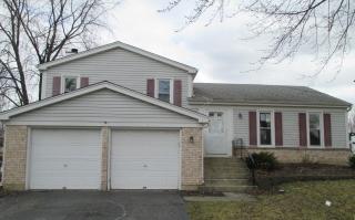 125 Chatham Ln, Keeneyville, IL 60172-1675