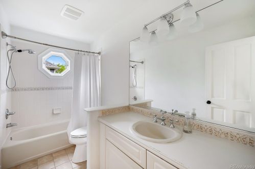 4084 Eleuthera Ct, Boulder CO  80301-6076 exterior