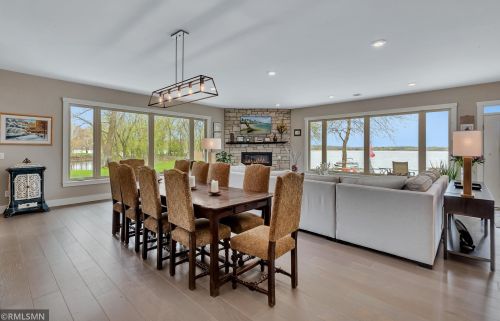 32301 Nob Hill Dr, Avon, MN 56310-9675