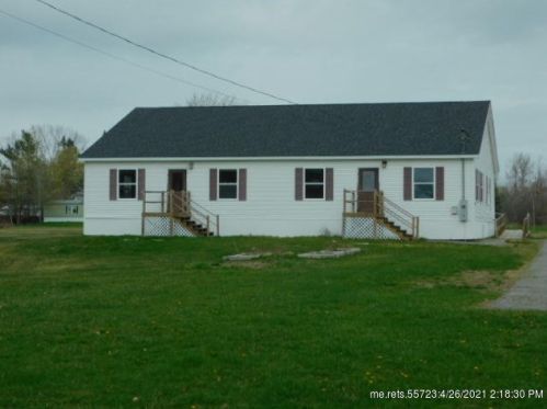 42 Stetson Rd, Corinna, ME 04928-3617