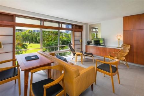 1519 Nuuanu Ave, Honolulu HI  96817-3755 exterior