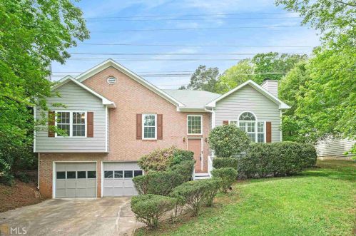 2117 Lindley Ln, Kennesaw, GA 30144-5233