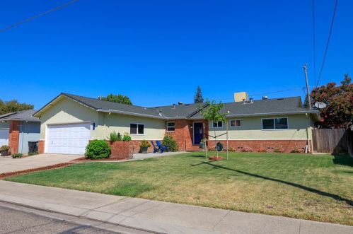 971 Terrace Dr, Valley Home, CA 95361-2726
