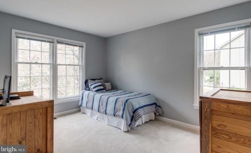 9305 Janphil Ln, Springfield VA  22153-3911 exterior