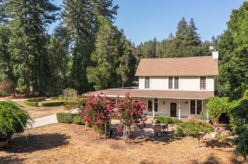 225 Fairview Ave, Ben Lomond, CA 95005-9347