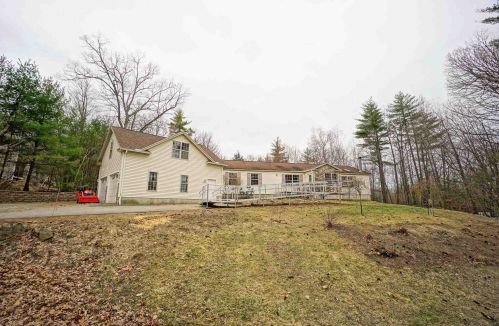 722 Pembroke Rd, Allenstown, NH 03275-3805