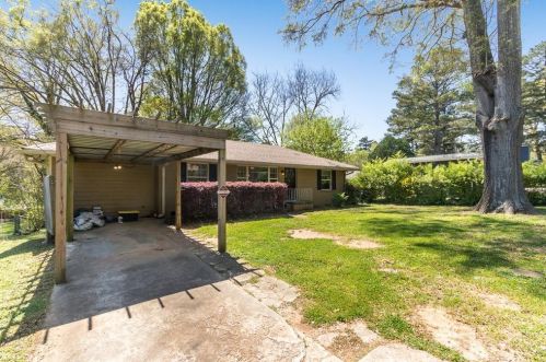 95 Bromack Dr, Atlanta GA  30315-6525 exterior