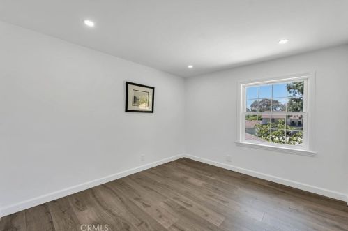 3586 Lathrop Ave, Simi Valley CA  93063-1119 exterior