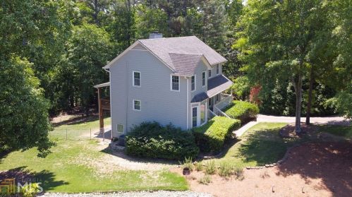 3315 Maple Ridge Ct, Suwanee, GA 30024-2061