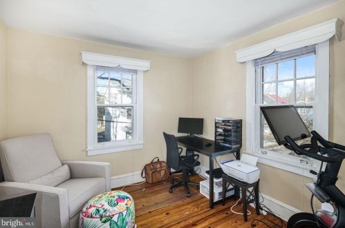 131 Colonial Ave, Haddonfield NJ 08033-1503 exterior