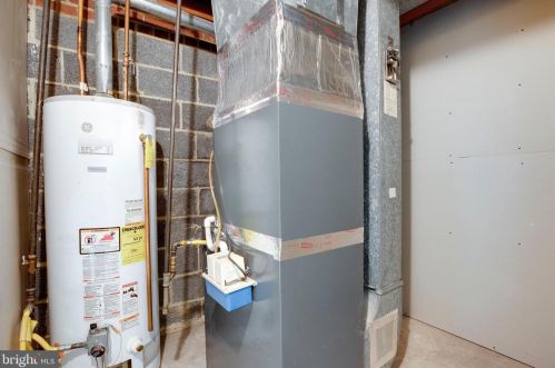 7321 Lamar Dr, Springfield VA  exterior