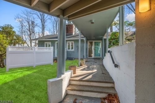 8 Star Dr, Morristown, NJ 07960-2510
