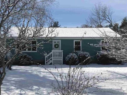 3 Garrison Rd, Dover, NH 03820-4505