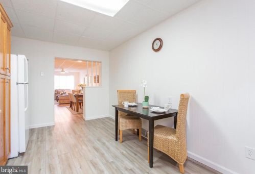 1925 11 St, Philadelphia PA 19147-1976 exterior