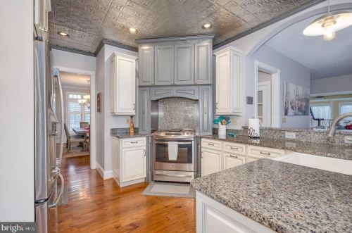 874 Pheasant Hill Rd, Summit Point WV  25446-3634 exterior