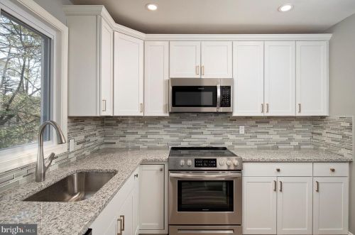 9548 Highwind Ct, Columbia MD  21045-3204 exterior