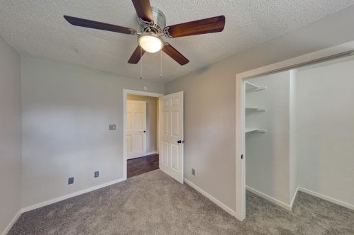 2029 Pond Shore Dr, Angleton TX 77515-7483 exterior