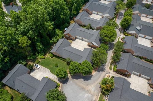 3309 Raes Creek Rd, Marietta, GA 30008-5702