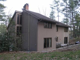 21 Martin Ter, Glastonbury, CT 06033-2707