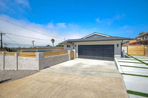 1126 Larkspur Ln, Carlsbad, CA 92008-3405