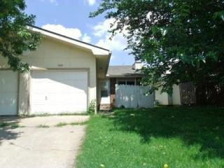 1024 Lexington Ave, Springfield MO  65802-4807 exterior