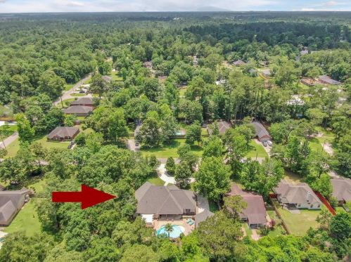 1612 Sweet Gum St, Conroe TX  77385-9530 exterior