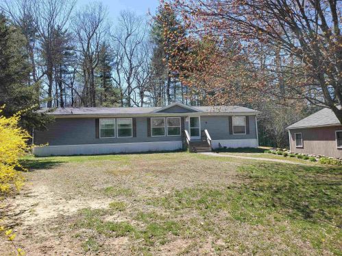 9 James Rd, Fremont, NH 03044-3214