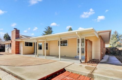 296 Tucson Cir, Denver CO 80012-1327 exterior