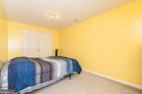 479 Prospect Hl Blvd, Charles Town WV 25414-5498 exterior