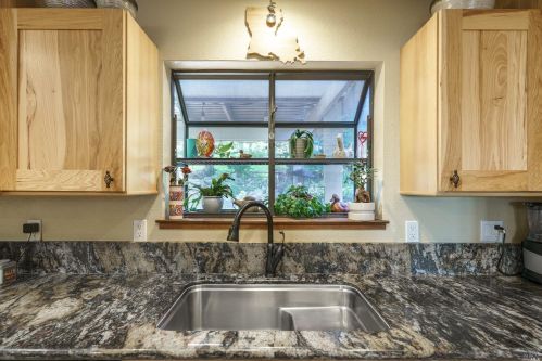 136 Monte Verde Dr, Vacaville, CA 95688-3531