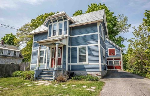 16 Newman St, Hillsboro, NH 03244-4868