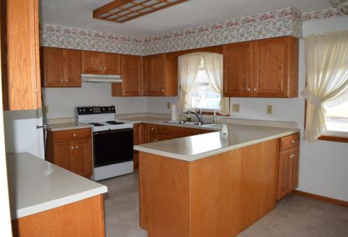 1142 Woodlawn Acres Dr, Saint Cloud, MN 56301-9524