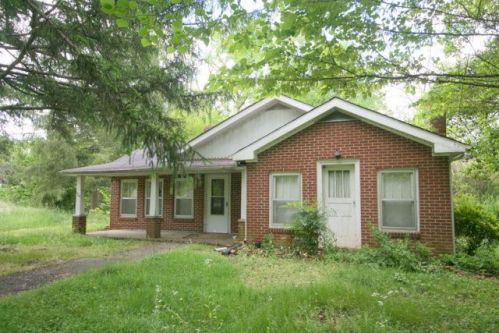 524 Locust St, Andrews, NC 28901