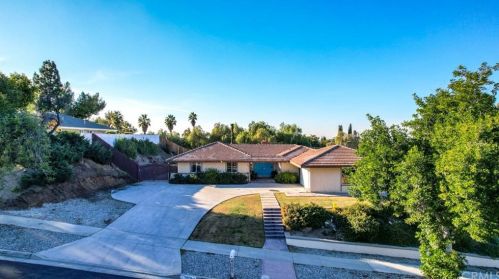 5535 Intervale Dr, Riverside, CA 92506-3615