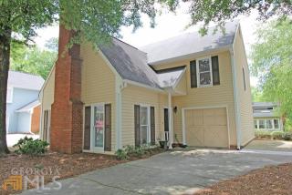 211 Roswell Green Ln, Roswell, GA 30075-2461