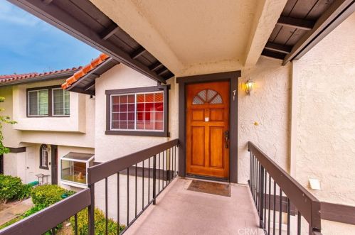 5604 Las Virgenes Rd, Calabasas, CA 91302-3418