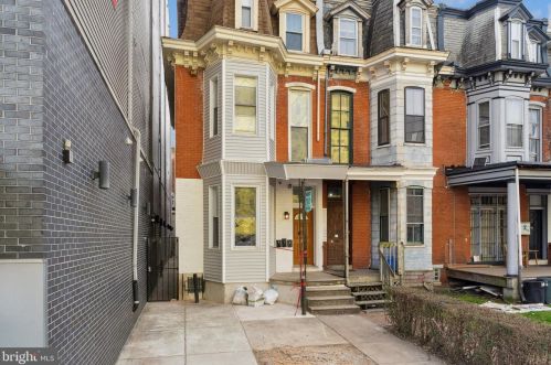 4220 Chestnut St, Philadelphia, PA 19104-3015