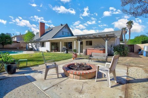 5910 Intervale Dr, Riverside CA  92506-4049 exterior