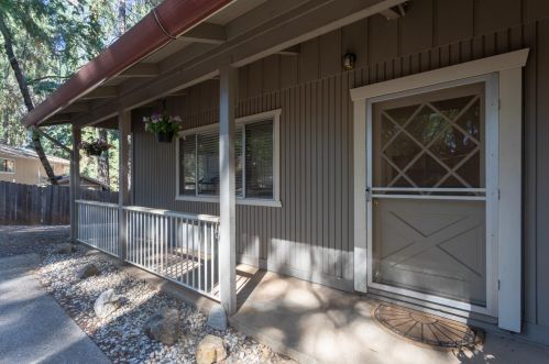 163 Alpine Cir, Cape Horn, CA 95713-9420
