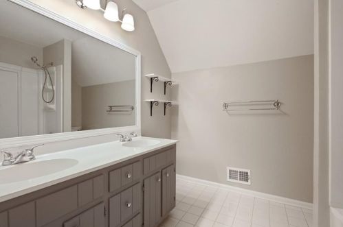 1213 Haven Brook Way, Atlanta GA  30319-2673 exterior